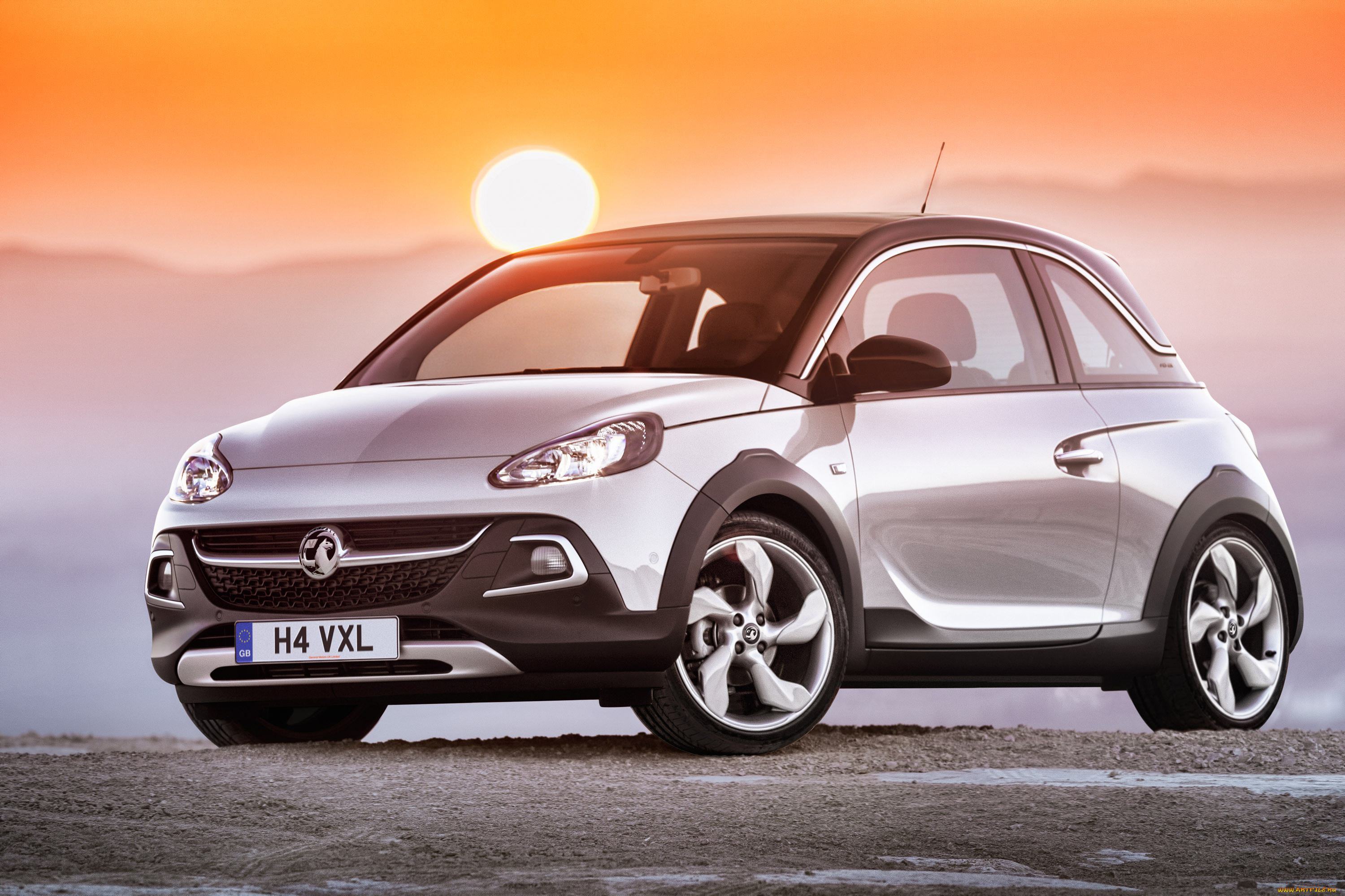 Небольшой 30. Opel Adam 2015. Opel Adam 2020. Опель адам Рокс. Опель адам 2022.